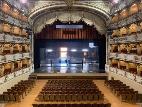 Tecnici Luci: work in progress al Teatro di Ferrara! 